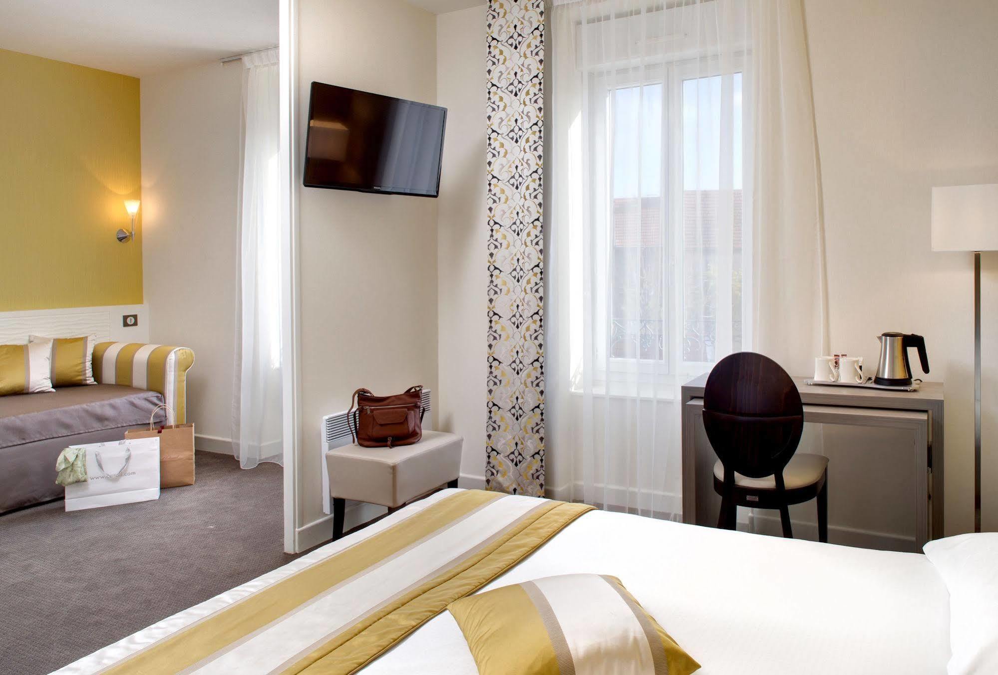 Hotel Arverna Vichy - Clt'Hotel Exterior foto
